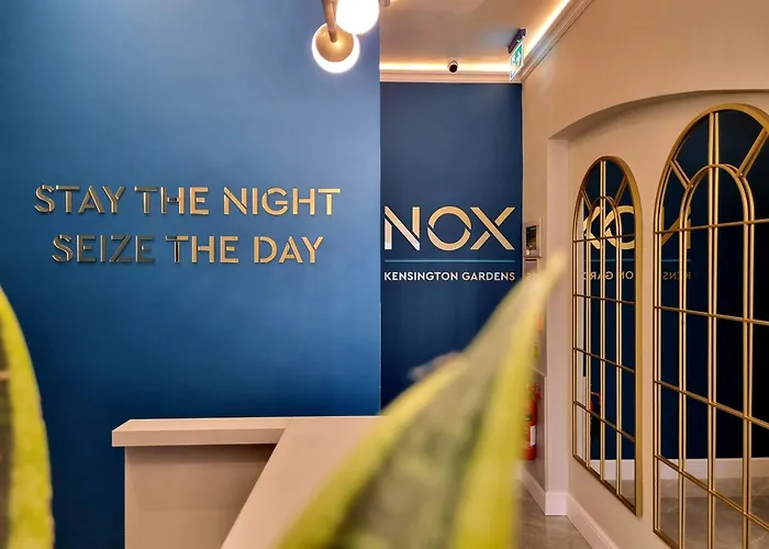 Aparthotel NOX Kensington Gardens London